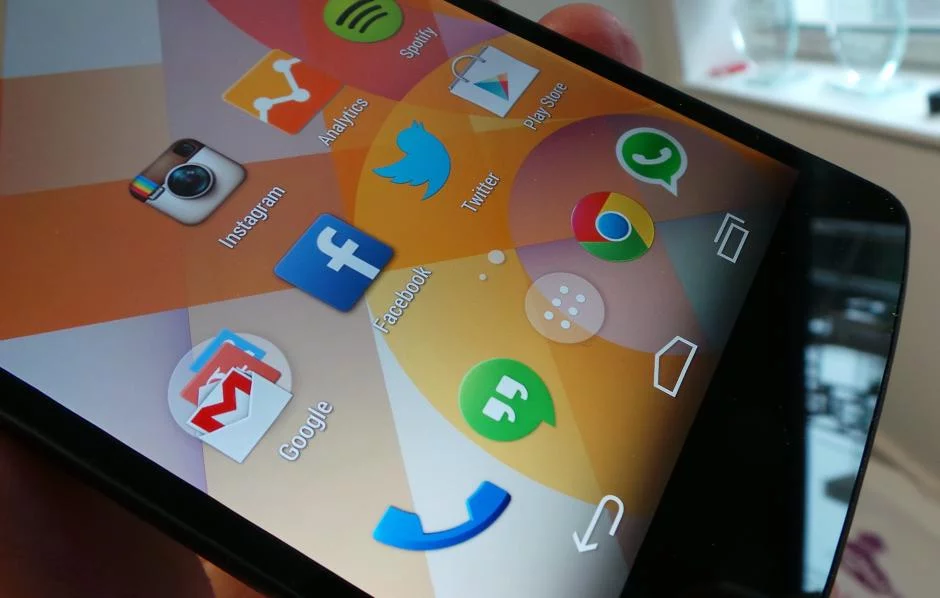 كيفية عمل بلوك لتطبيقات التواصل على أجهزة الأندرويد لمدة مُحددة 1 android-4.4-shot