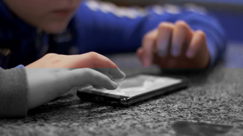 أفضل 5 طرق ونصائح لحل مشكلة ارتفاع حرارة الهاتف  3 أفضل الطرق والنصائح لحل مشكلة ارتفاع حرارة الهاتف (4)